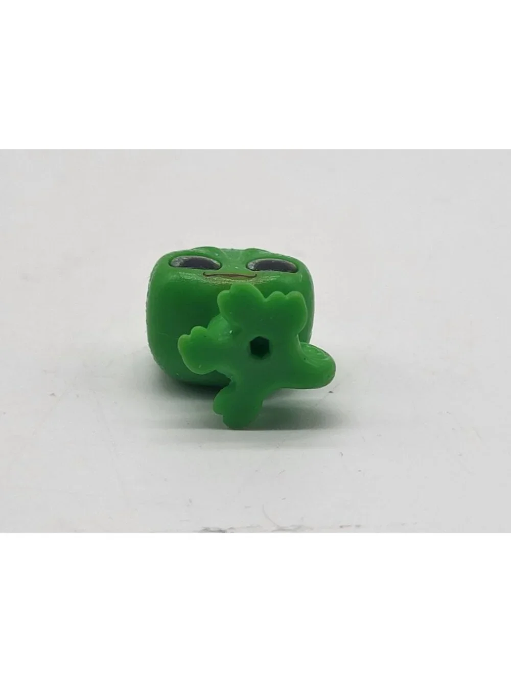 Disney Doorables Pascal the Chameleon Tangled Glitter Figure Green Moose